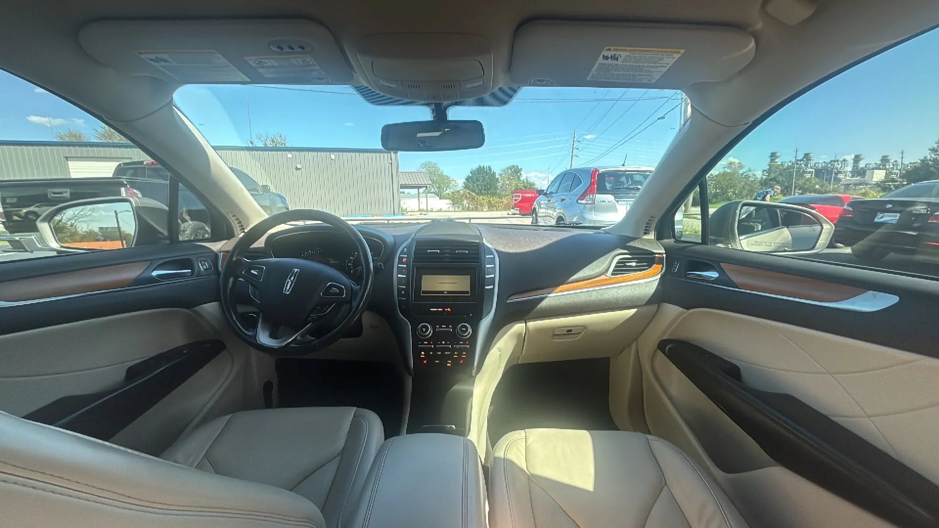 Used 2017 Lincoln MKC Select w/ Select Plus Package FWD image 15