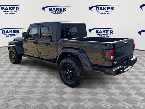 Used 2022 Jeep Gladiator Sport AWD/4WD image 4