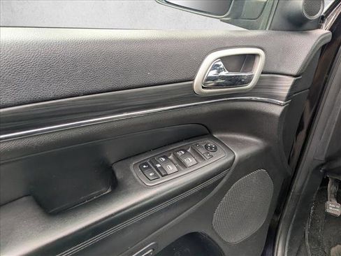 Used 2019 Jeep Grand Cherokee Limited w/ Luxury Group II image 11