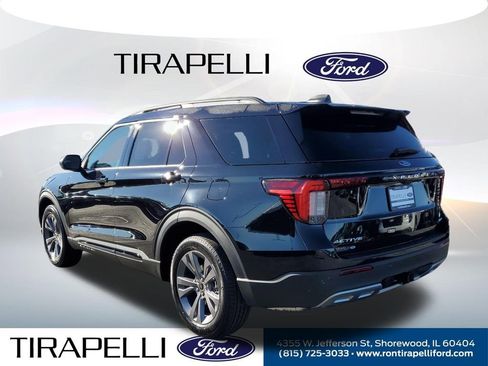New 2026 Ford Explorer Active w/ Active Comfort Package image 3