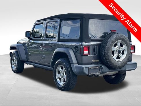 Used 2021 Jeep Wrangler Unlimited Freedom Edition image 25