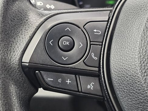 Used 2021 Toyota RAV4 LE AWD/4WD image 30