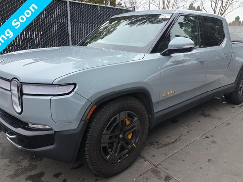Used 2022 Rivian R1T Adventure image 3