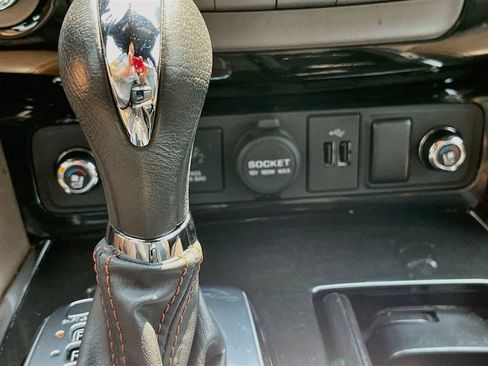 Used 2019 Nissan Armada Platinum w/ Captain's Chairs Package AWD/4WD image 21