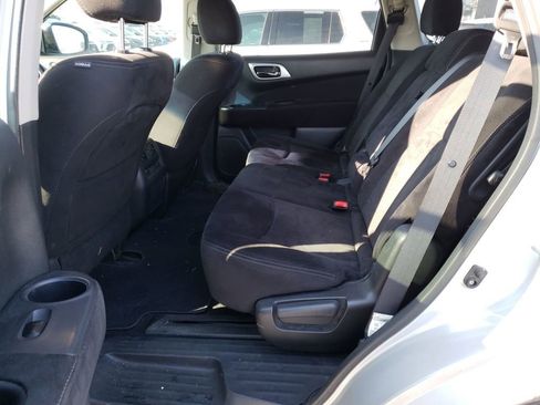 Used 2014 Nissan Pathfinder SV w/ Cargo Package image 22