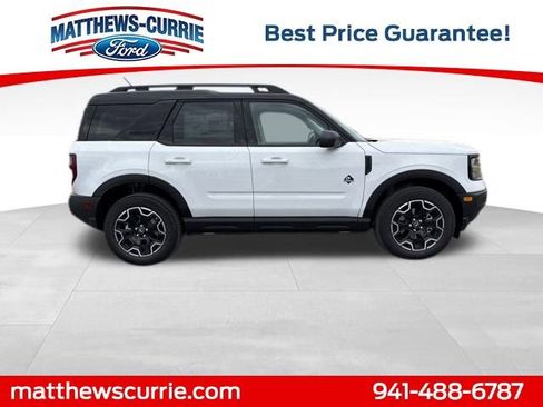 New 2025 Ford Bronco Sport Outer Banks image 3