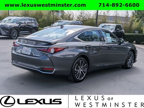 Used 2025 Lexus ES 300h w/ Premium Package FWD image 8