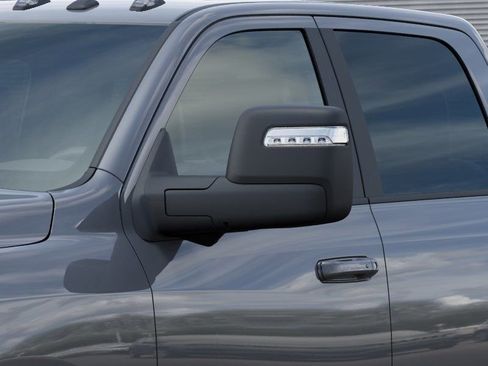 New 2026 RAM 2500 Laramie AWD/4WD image 19