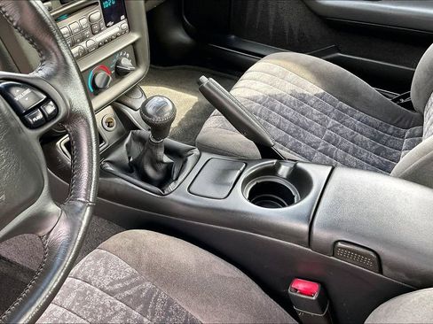 Used 2000 Chevrolet Camaro Z28 w/ SS Performance/Appearance Pkg image 12