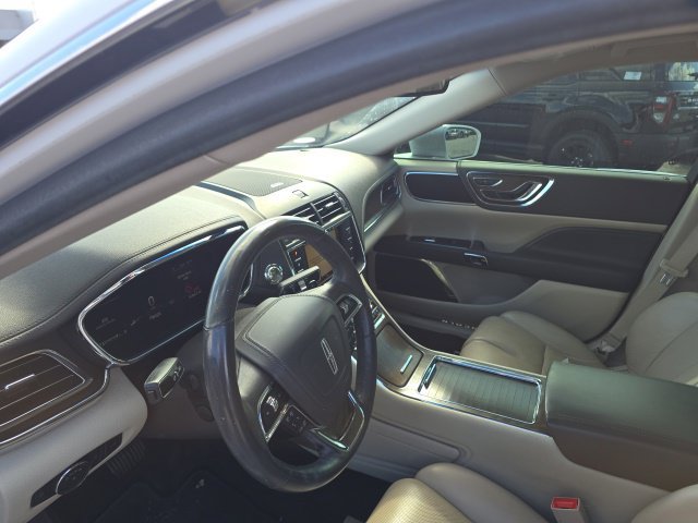 Used 2019 Lincoln Continental Select FWD image 9