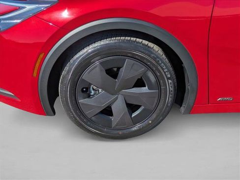 Used 2024 Toyota Prius LE image 20