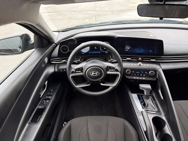 Used 2024 Hyundai Elantra SEL FWD image 17