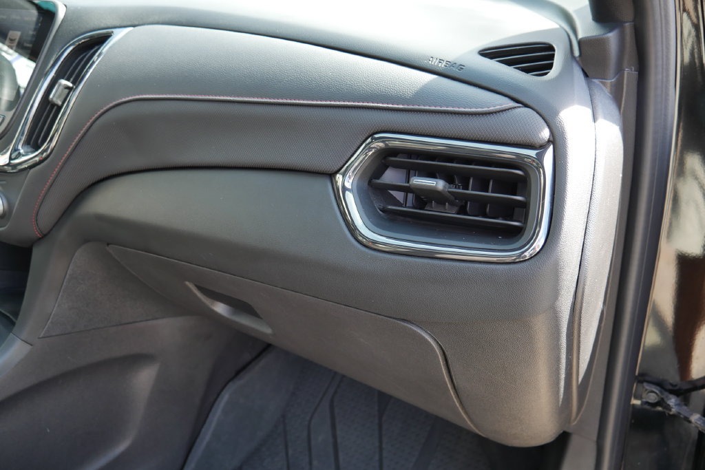 Used 2024 Chevrolet Equinox RS w/ RS Leather Package AWD/4WD image 10