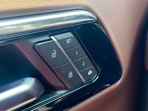 New 2026 Chevrolet Suburban High Country AWD/4WD image 14