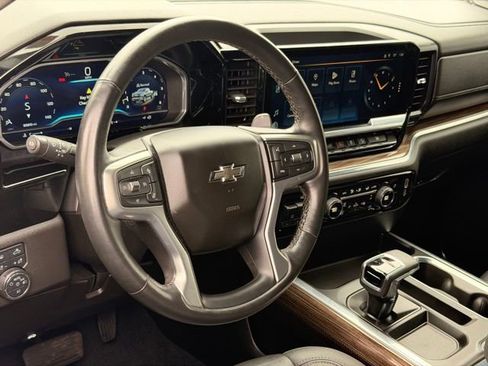 Used 2023 Chevrolet Silverado 1500 RST AWD/4WD image 18