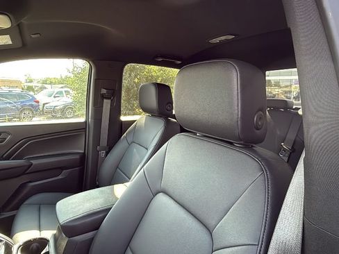 Used 2026 Chevrolet Colorado Trail Boss AWD/4WD image 20