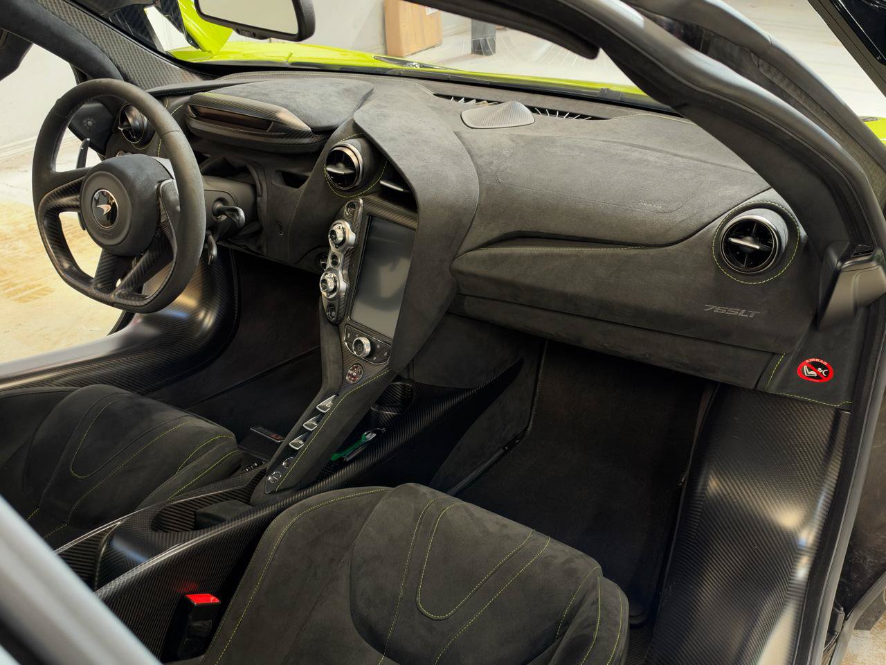 Used 2021 McLaren 765LT RWD image 19