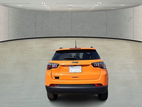 New 2026 Jeep Compass Latitude image 6