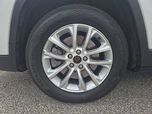 Used 2020 Jeep Cherokee Latitude FWD image 24