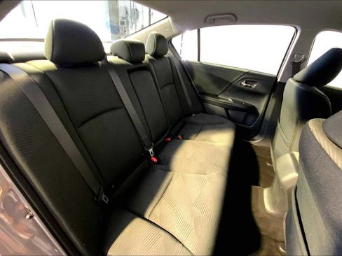 Used 2016 Honda Accord LX image 37