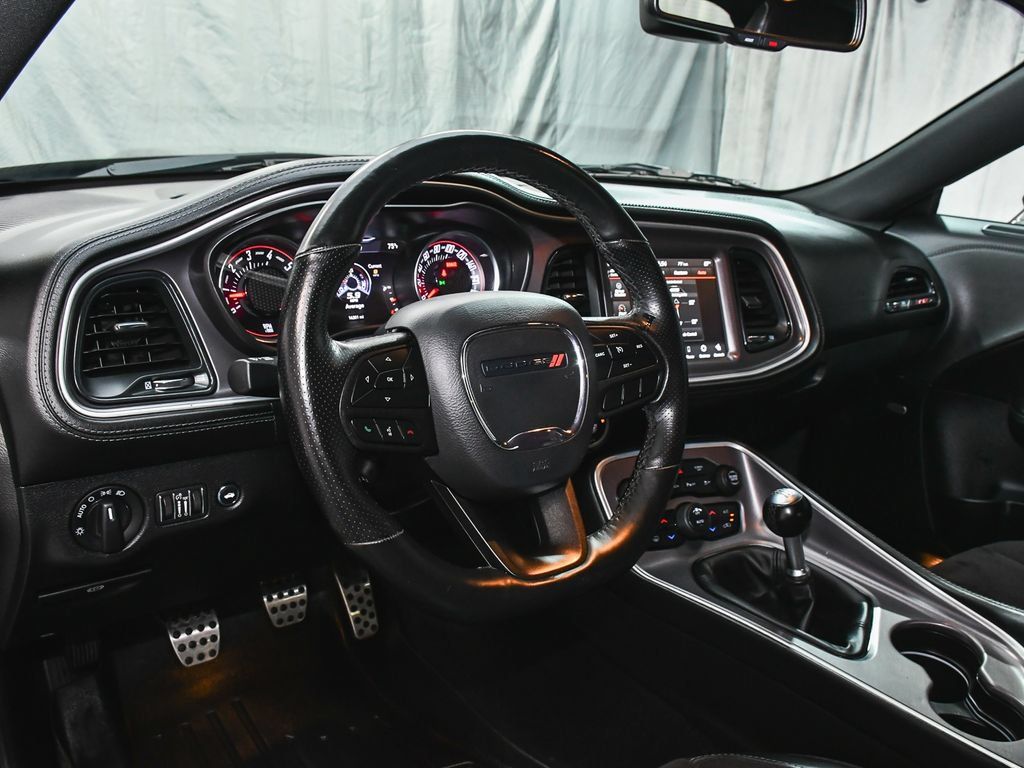 Used 2022 Dodge Challenger R/T Scat Pack RWD image 18