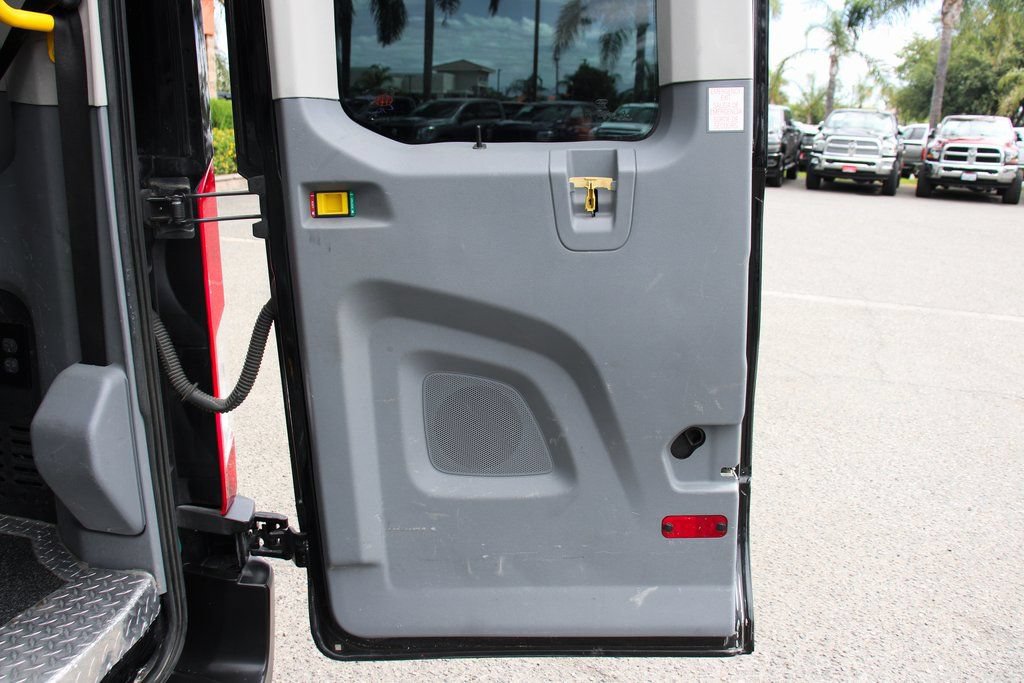 Used 2019 Ford Transit 350 XLT RWD image 9