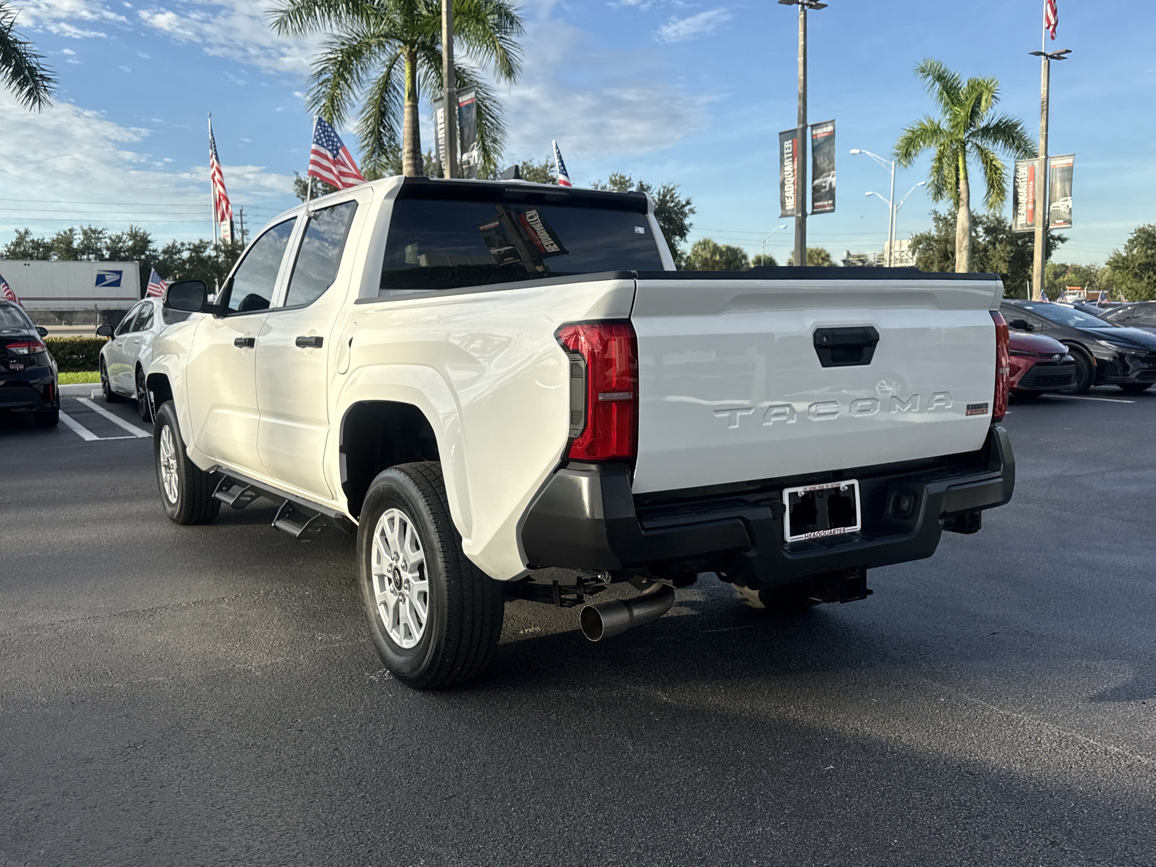 Used 2024 Toyota Tacoma SR RWD image 9