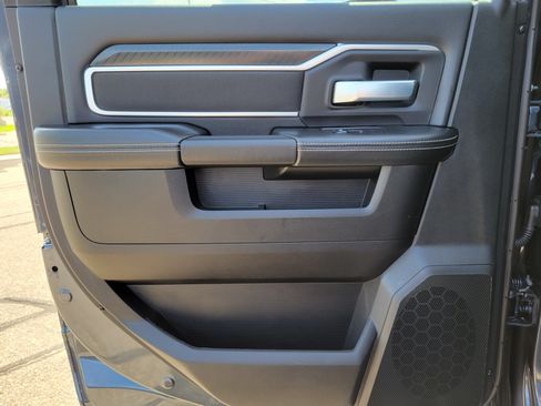 Used 2026 RAM 2500 Big Horn AWD/4WD image 16