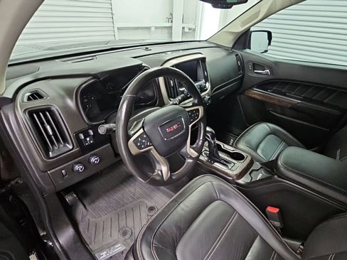 Used 2022 GMC Canyon Denali w/ Denali Black Edition Package AWD/4WD image 12
