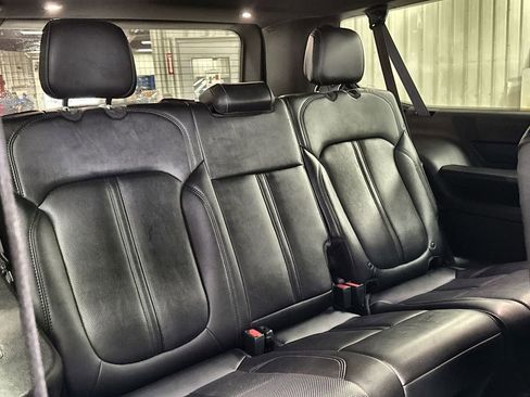 Used 2024 Jeep Wagoneer L Series II w/ Flexible Seating Group image 30