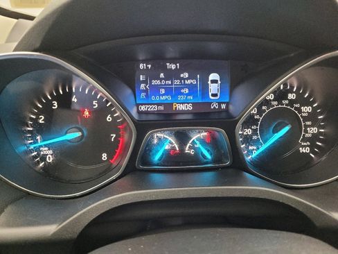 Used 2019 Ford Escape SE image 23