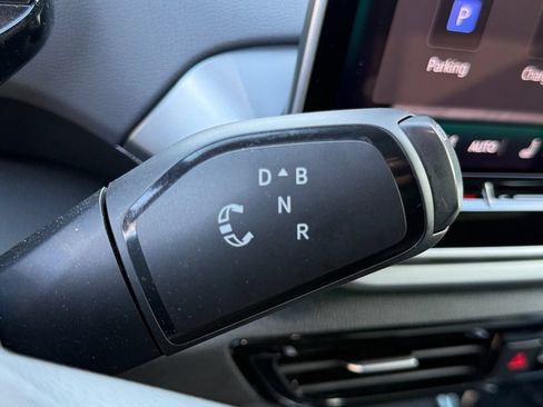 Used 2025 Volkswagen ID.4 Pro RWD image 19