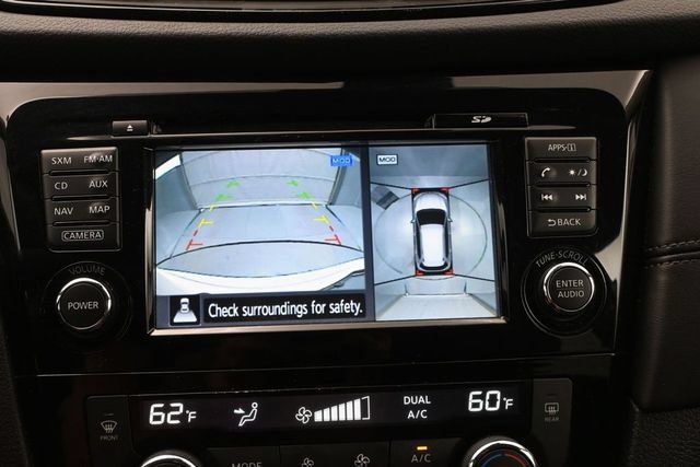 Used 2017 Nissan Rogue SL w/ SL Premium Package FWD image 18