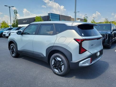 New 2027 Kia Seltos LX AWD/4WD image 6