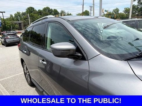 Used 2017 Nissan Pathfinder SV AWD/4WD image 7