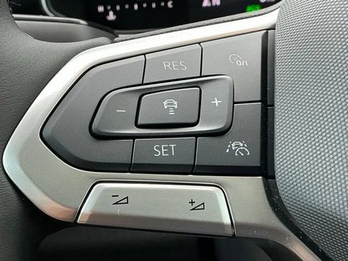 New 2026 Volkswagen Jetta SE FWD image 24