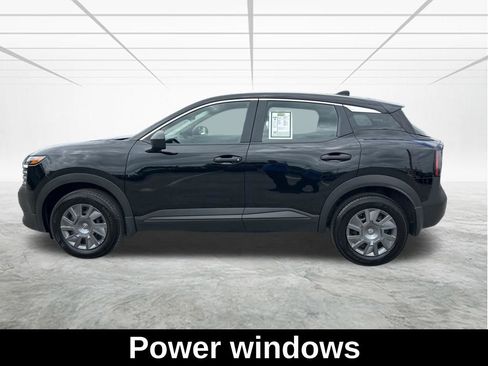 Used 2025 Nissan Kicks S FWD image 8