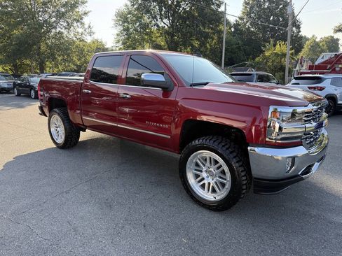 Used 2018 Chevrolet Silverado 1500 LTZ AWD/4WD image 4