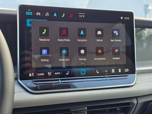 New 2025 Volkswagen Tiguan SE image 21