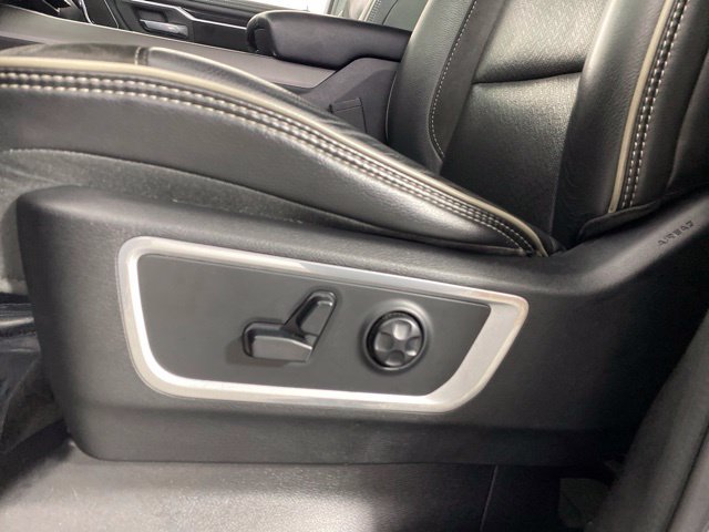 Used 2020 RAM 1500 Laramie AWD/4WD image 17