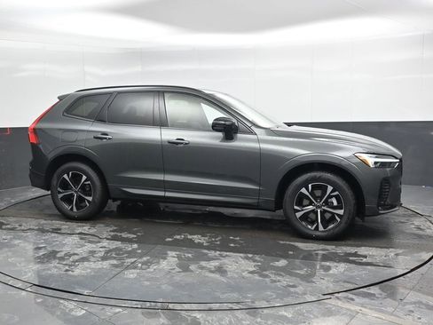 New 2026 Volvo XC60 B5 Core w/ Protection Package Premier image 3