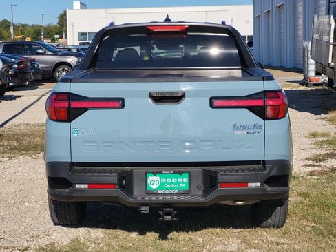 Used 2023 Hyundai Santa Cruz SEL Premium w/ Cargo Package AWD/4WD image 5
