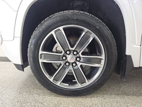 Used 2018 GMC Acadia Denali w/ LPO, Floor Liner Package image 10