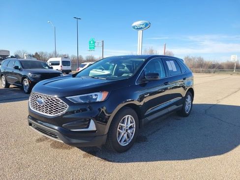 Used 2024 Ford Edge SEL image 17