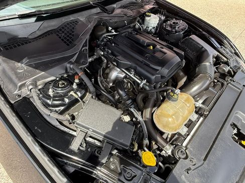 Used 2016 Ford Mustang Coupe RWD image 24