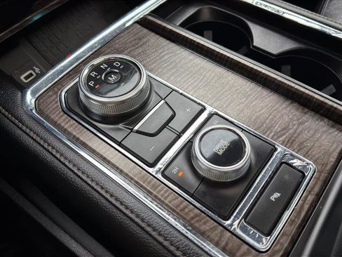 Certified 2019 Ford Expedition Limited w/ Cargo Package image 34