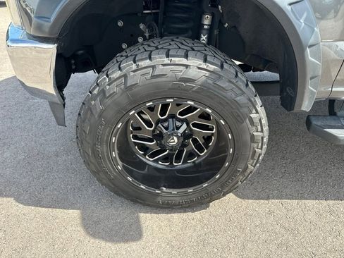 Used 2019 Ford F250 Lariat w/ Chrome Package AWD/4WD image 18