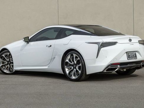 Used 2018 Lexus LC 500 Coupe image 3