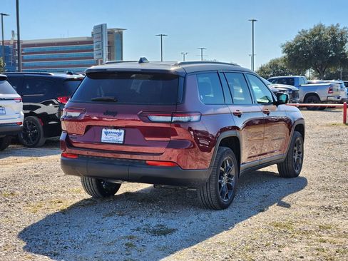 New 2025 Jeep Grand Cherokee L Limited image 4