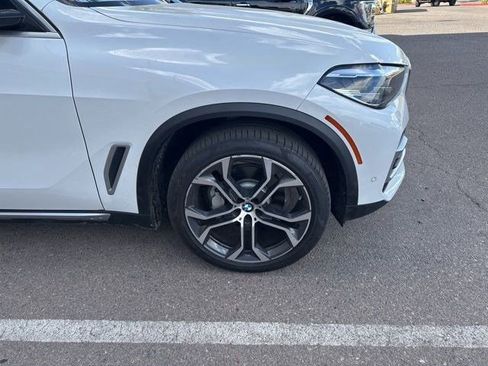 Used 2021 BMW X5 xDrive40i w/ Premium Package image 8